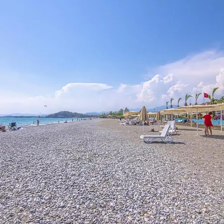 Sunset Beach Club Aqualettings Aqua 5 פאטהיה
